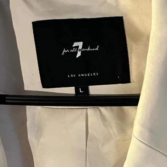 7 For All Mankind Cropped Ivory Blazer - Picture 3 of 5